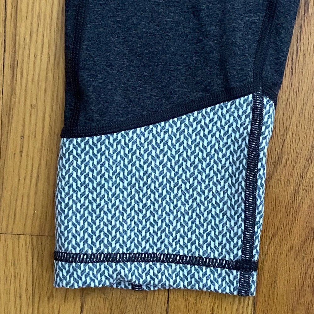 Avalanche Gray High-Waisted Leggings - Picture 5 of 8